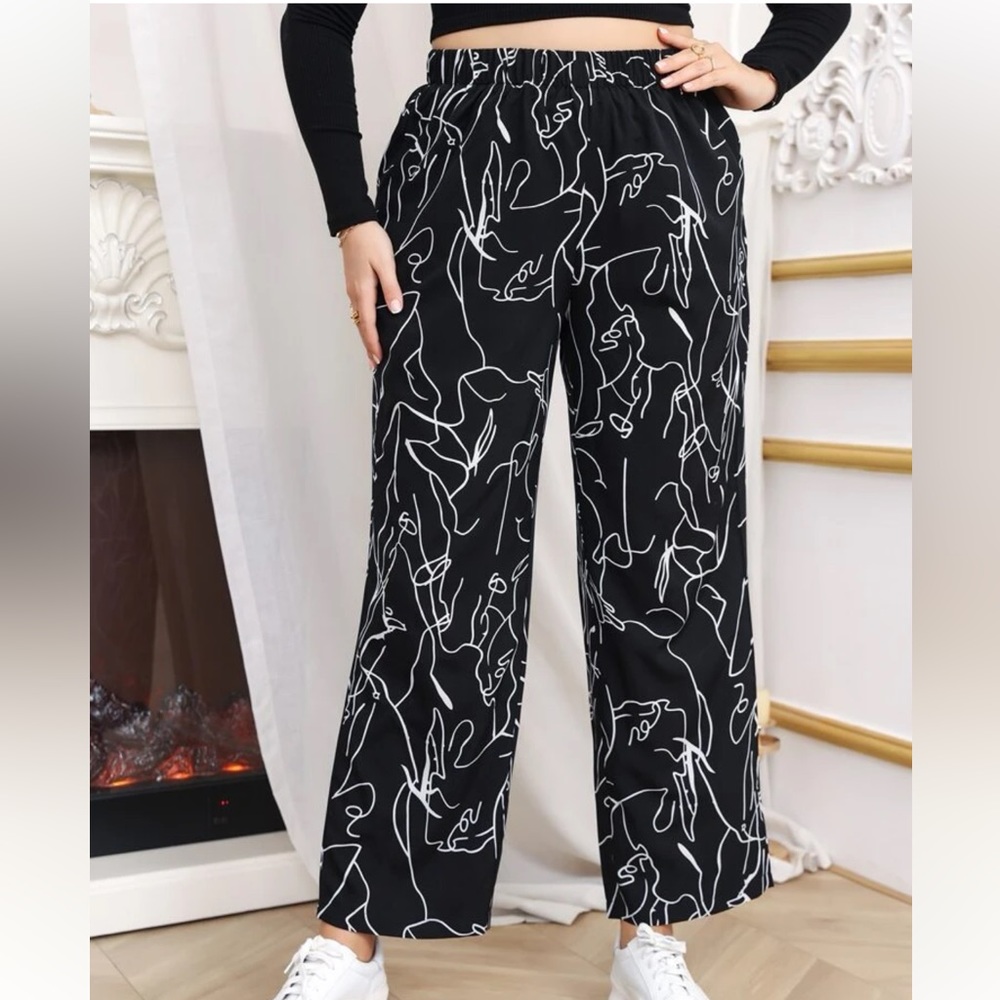 Plus Figure Graphic Wide Leg Pants